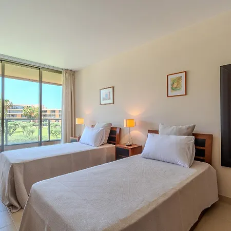 Entre O Vale E O Mar - Herdade Dos Salgados 기아